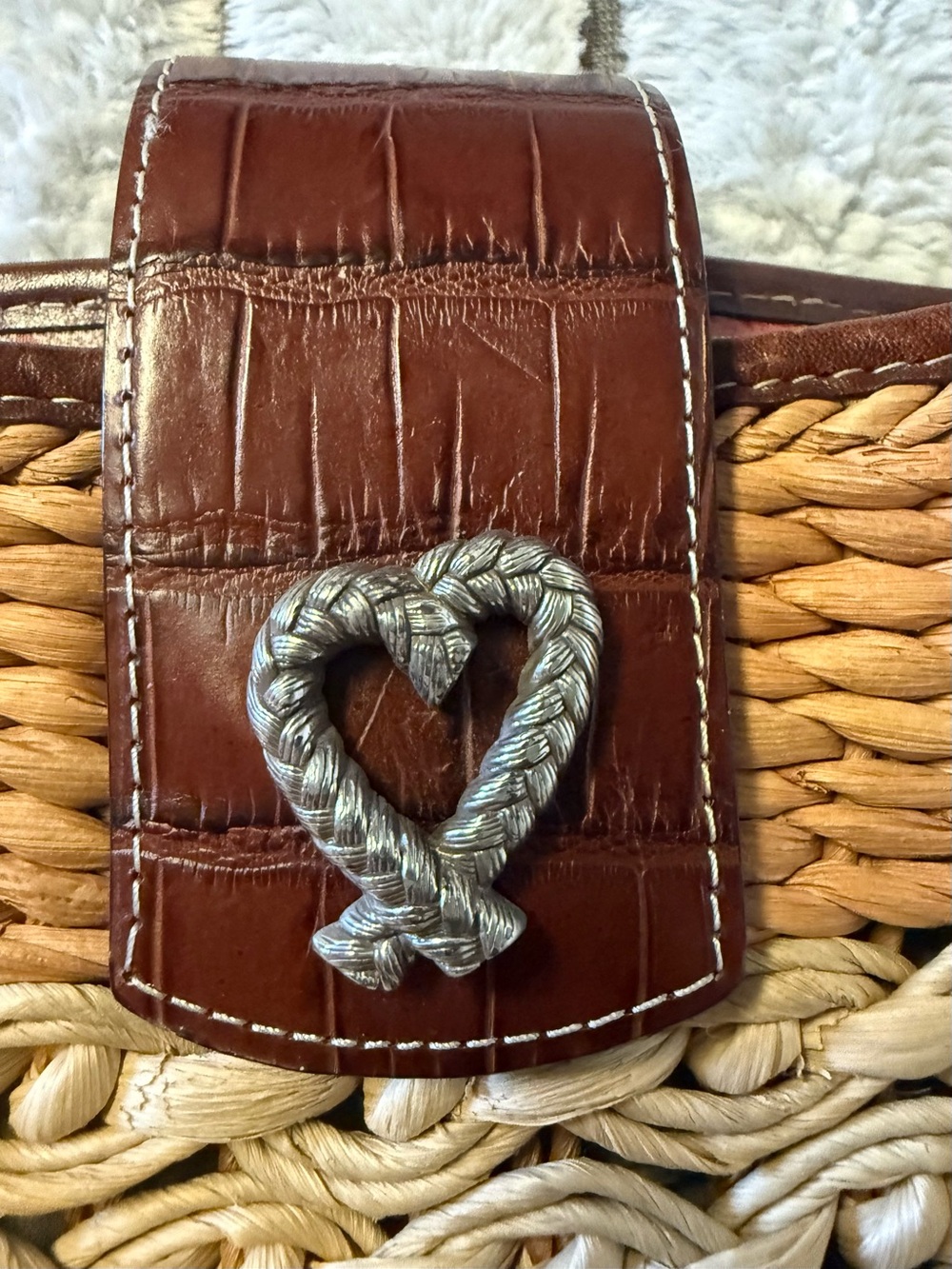Brighton Woven Straw Shoulder Bag in Brown and Tan with Heart Accent - Picture 3 of 7